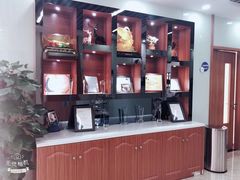 -茂菊口腔连锁(浦东南路店)