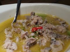活閻羅跳水牛蛙-江湖情酸菜鱼(万菱汇店)