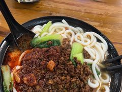 -丽虹云南过桥米线(兴工街店)