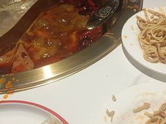 -欠火锅·水牛毛肚·团建聚餐·生日宴(何山路店)
