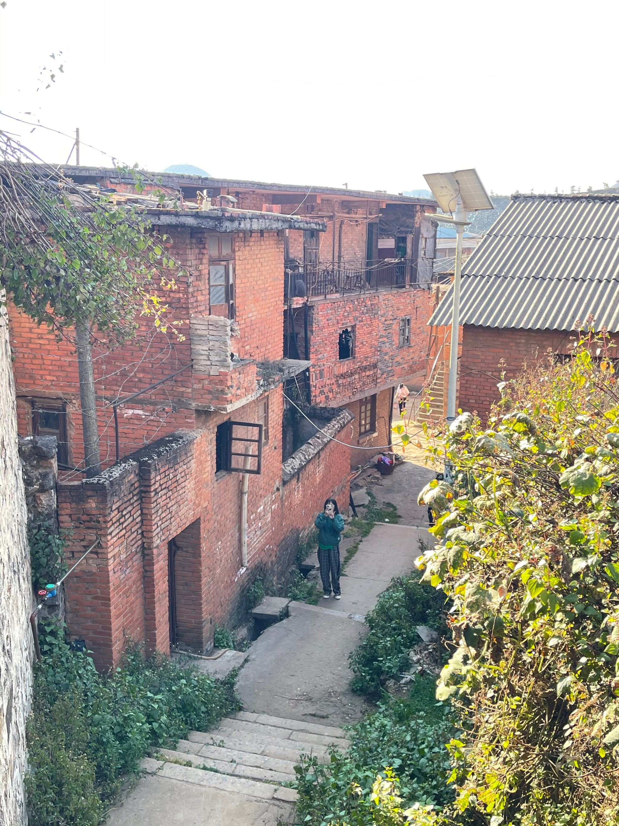 令人感到窒息的个旧老厂镇