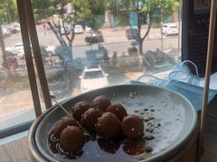 -蜜桃餐厅·伴山(湖滨商业街店)