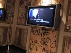 -环球梦主题KTV(曲阳生活购物中心店)