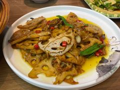 -有红鸡毛店·川菜(建设路店)