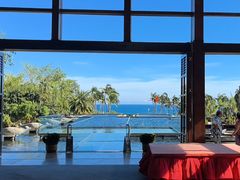 -亚龙湾喜来登·美景台大堂吧