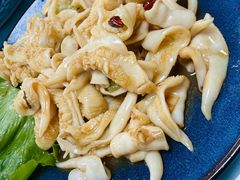 -崴海渔村(虹梅路店)