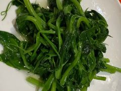 -渝信川菜 · 川味家常菜(财富购物中心店)