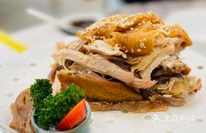 Mei County Hand-Torn Salt-Baked Chicken