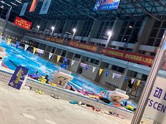 -奥冠体育华师附中恒温游泳馆