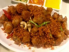 -新大咀港式茶餐厅(宝山万达店)
