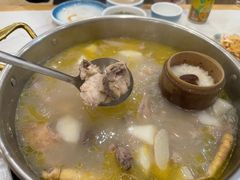 -朴小妹人参鸡汤火锅(长白山万达店)