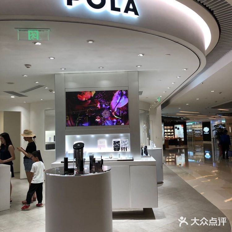 老婆辛苦一年，对于女人来说保养品肯定都是喜欢的