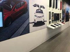 -TESLA 特斯拉(北京颐堤港体验店)