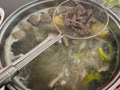 -官塘陈记鱼生·潮汕砂锅粥·牛肉火锅(潮枫路总店)