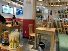 大堂-八二小区抄手(三友路店)