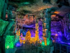 -泰安地下龙宫景区