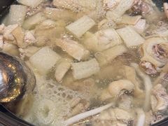 -烹然四季椰子鸡火锅(团结湖总店)