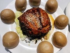 杂粮包芽菜扣肉-峨嵋酒家(德内店)