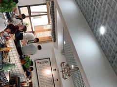 大堂-八两八金·莱芜特色炒鸡(市南漳浦路店)
