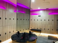 -康慈健身(雅戈尔雷迪森广场店)