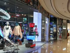 -LuOne凯德晶萃广场(徐家汇路店)