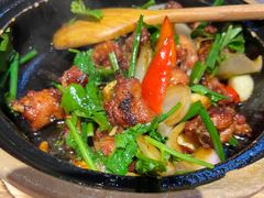 啫啫清远鸡煲-沙胆彪炭炉牛杂煲(上海日月光广场店)