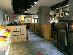 大堂-云聚汇牛很鲜潮汕牛肉火锅(克拉玛依汉博店)