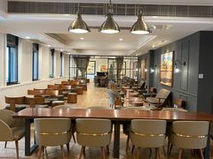 大堂-星巴克臻选(广州沙面店)