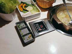 -喃喃椰·糟粕醋椰子鸡火锅(七堡花园店)