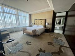 -大连中远海运洲际酒店