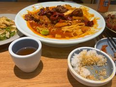 -金莹丸子汤清真(朝外SOHO店)