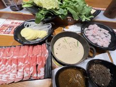 -呷哺呷哺 黄金牧场 (欢乐谷店)