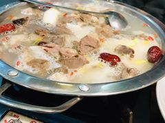 简阳羊肉汤-又见小河浜·盐帮川菜(松江商业广场店)