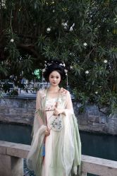 -一揽芳华汉服旗袍体验馆(拙政园店)