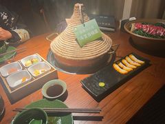 -花菇朵·云山雀 ll 野生菌锅·野果酸汤·精品滇菜(万柳店)