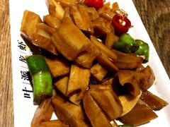 捞汁藕条-叶派龙虾•招牌香辣蟹·海鲜(中海国际店)