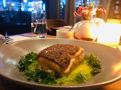 牛肝菌裹烤三文鱼-Mercato莫卡多露台餐厅与酒吧(K11店)