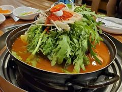 土豆排骨火锅-喇喇排骨火锅·传统韩式脊骨汤(望京西园总店)