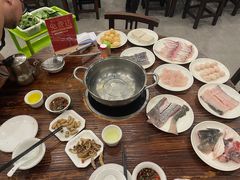 -正能量脆肉鲩火锅