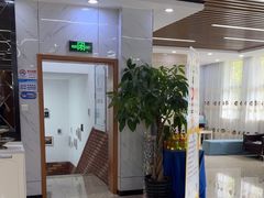 -茂菊口腔连锁(浦东南路店)
