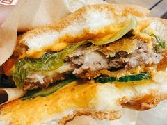 牛肉芝士汉堡-魏家凉皮(梨园店)