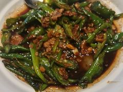 -阿瓦山寨·湘菜现炒·剁椒鱼头王(咸阳总店)