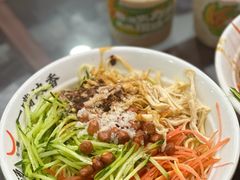 -牛一嘴·兰州牛肉面·大盘鸡(财富中心店)