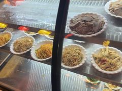 -金杨拉面王小吃面馆·牛三宝面·红烧牛肉粉