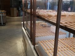 面包甜点陈列柜-奈雪的茶(东原悦荟店)