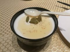 哈萨克酸奶-巴扎美食·新疆菜·西域歌舞表演餐厅(新疆大厦店)