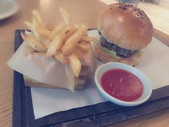 特制牛肉汉堡-EN SPACE恩空间