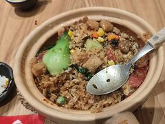 -煲仔皇腊味煲仔饭(经四万达店)