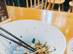 -老板很二(吉大店)