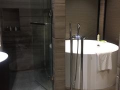 -珠海棕泉水疗酒店(拱北口岸高铁站店)